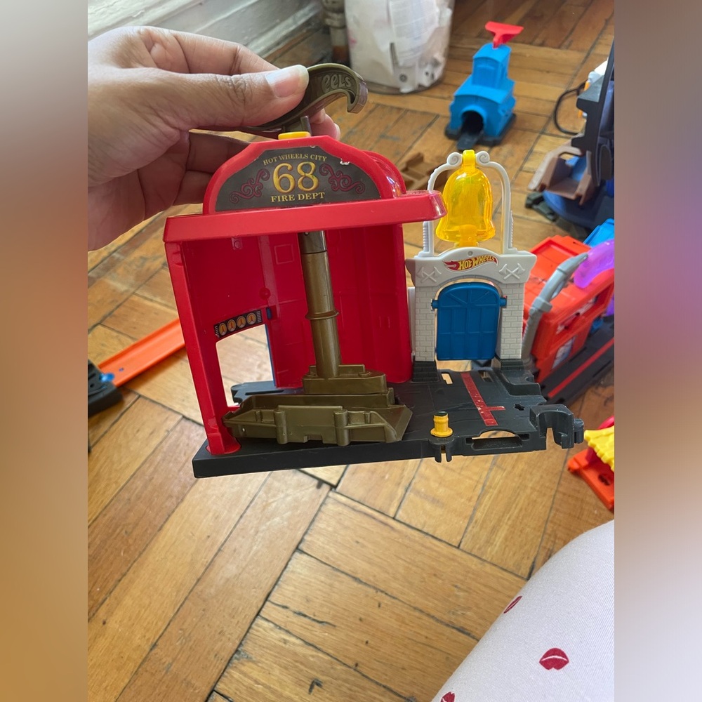 Hot wheels city downtown fire station